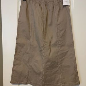 Croft and Barrow Khakis skirt
